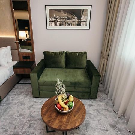 Central Point Hotel Beograd Eksteriør billede